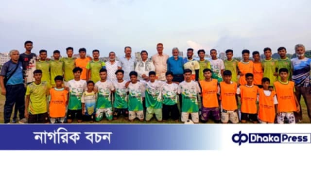 দক্ষিণ হালিশহরে আন্তঃ একাডেমি কাপ ফুটবল টুর্নামেন্ট উদ্বোধন জানে আলম স্মৃতির শুভ সূচনা