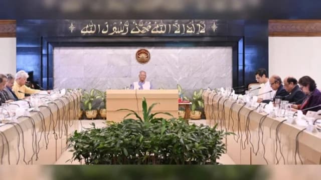 আন্তর্জাতিক শ্রমবাজারে সুনাম বজায় রাখতে সার্টিফিকেশন জালিয়াতি রোধে কাজ করার নির্দেশ প্রধান উপদেষ্টার