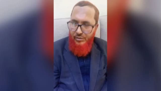 সৈয়দপুর বিমানবন্দরে নগদ ৫০ লাখ টাকাসহ জামায়াত নেতা আটক