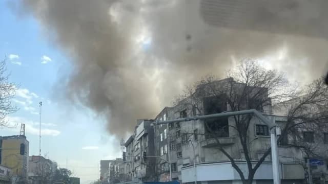 ইরানের রাজধানী তেহরানে ইসরায়েলের হামলা, জরুরি অবস্থা ঘোষণা