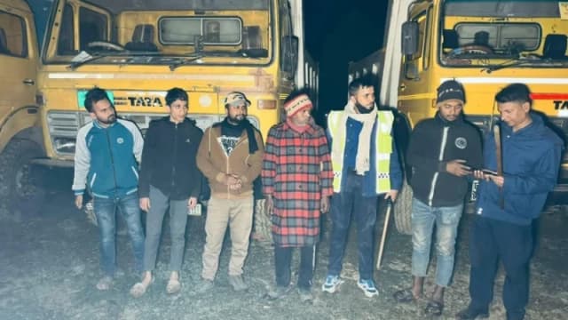 টাঙ্গাইলে অবৈধভাবে মাটি কাটার দায়ে ৪ জনের কারাদণ্ড