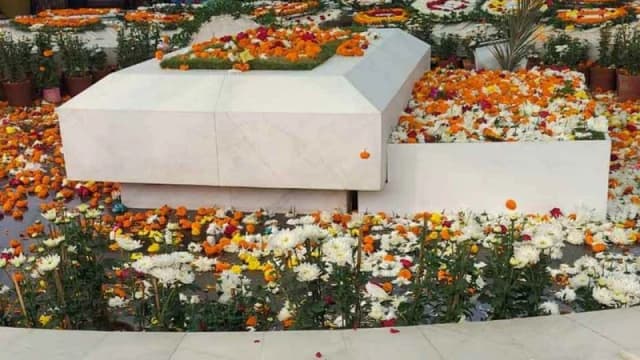 জিয়াউর রহমান ও খালেদা জিয়ার কবরে শ্রদ্ধা জানাবেন পল কাপুর