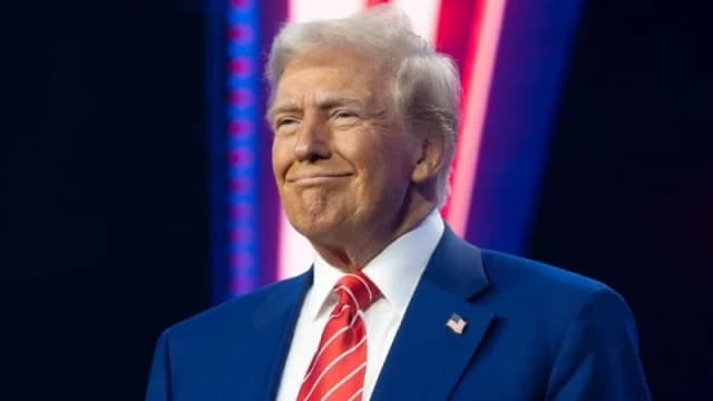 ট্রাম্পের যুদ্ধক্ষমতা সীমিত করার উদ্যোগ ব্যর্থ