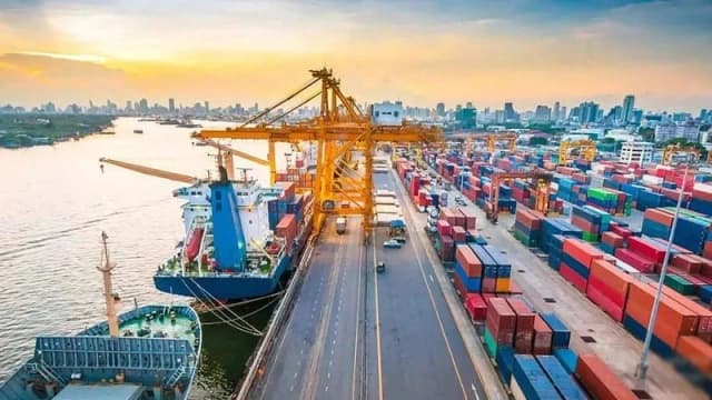 চট্টগ্রাম বন্দর পরিচালনায় বিদেশি কোম্পানি দিয়ে পরিচালনায় চুক্তি প্রক্রিয়া বৈধ