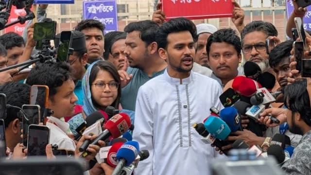 রাষ্ট্রপতির বক্তব্যে বাধা দিতে সাংসদদের প্রতি আহ্বান আসিফ মাহমুদের