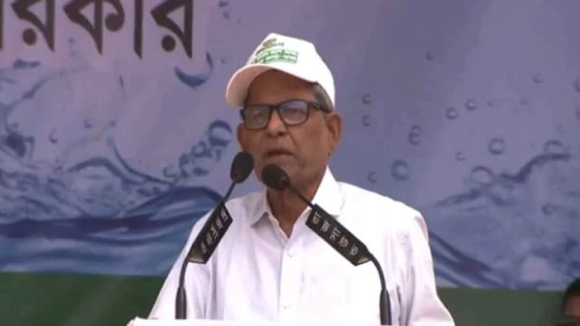 ভোটের কালি মোছার আগেই ওয়াদা পূরণ করছেন প্রধানমন্ত্রী: ফখরুল