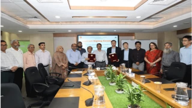 বাংলাদেশ সেতু কর্তৃপক্ষ এবং সিসিসিসি-সিআরবিসি জেভি’র মধ্যে চুক্তি স্বাক্ষর