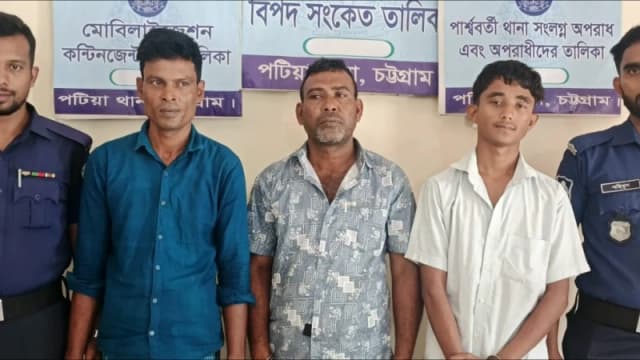 পটিয়ায় চোলাই মদসহ দুই মাদক কারবারি গ্রেফতার