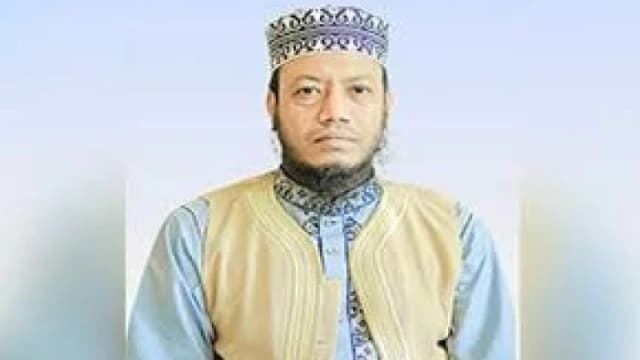 মুফতি আমির হামজাকে হাজির হতে পত্রিকায় বিজ্ঞপ্তি প্রকাশের...