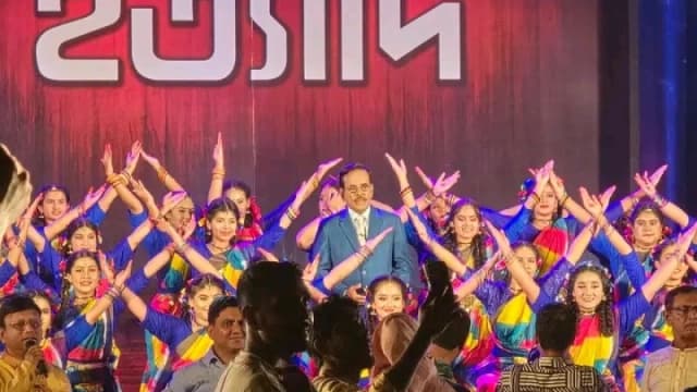 নরসিংদীতে ‘ইত্যাদি’ শুটিং স্পটে...