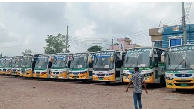 বাস চলাচল নিয়ে বিরোধ, ঈদযাত্রায় চরম ভোগান্তিতে যাত...