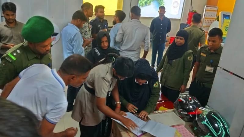 কক্সবাজার বিমানবন্দরে ৮,৯২৬ পিস...