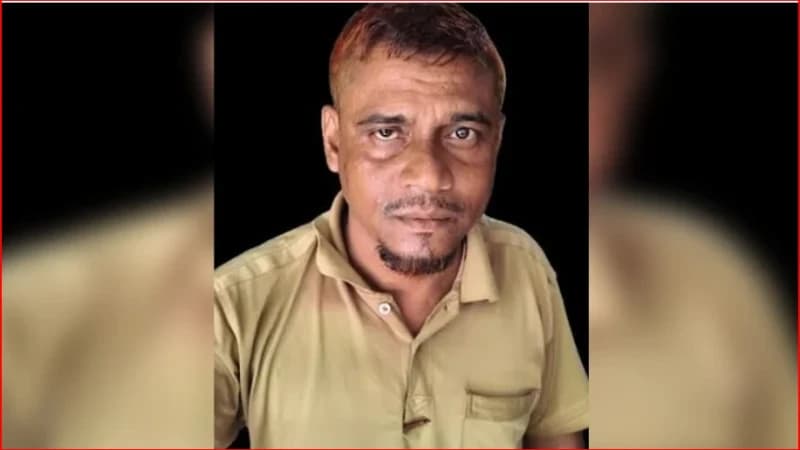 গাঁজা সেবনকারীকে ছাড়াতে থানায় গিয়ে মাতলামির অভিযোগ, শ্রম...