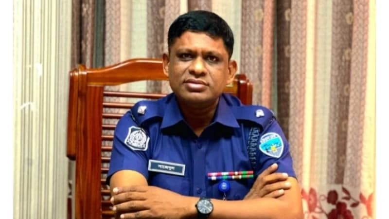 দাউদকান্দি মডেল থানায় নতুন ওসি হ...