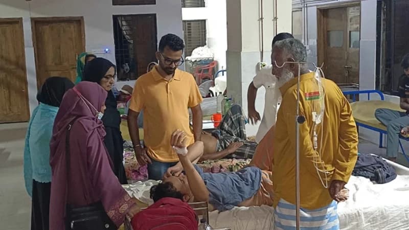 পটুয়াখালীতে কলেজছাত্রকে রাতভর নির্যাতনের অভিযোগ, মুক্তিপ...