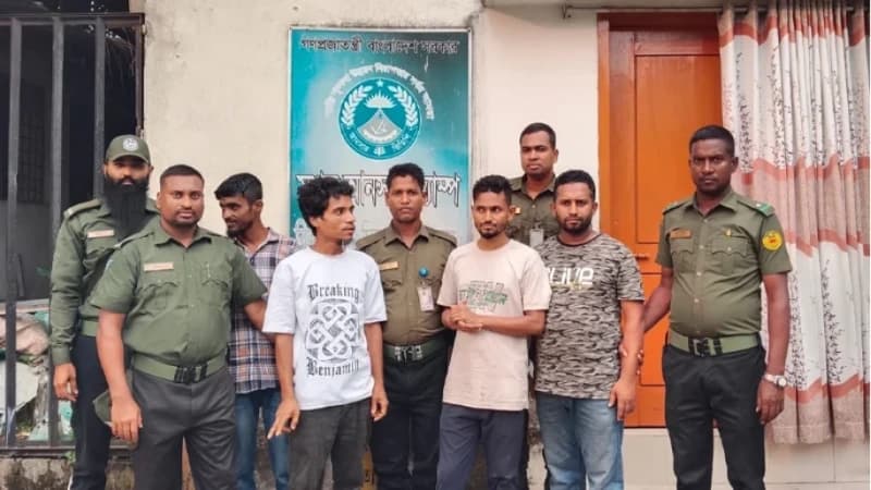 মিরপুর বিআরটিএতে অভিযান, চার দালালের দুই মাসের কার...